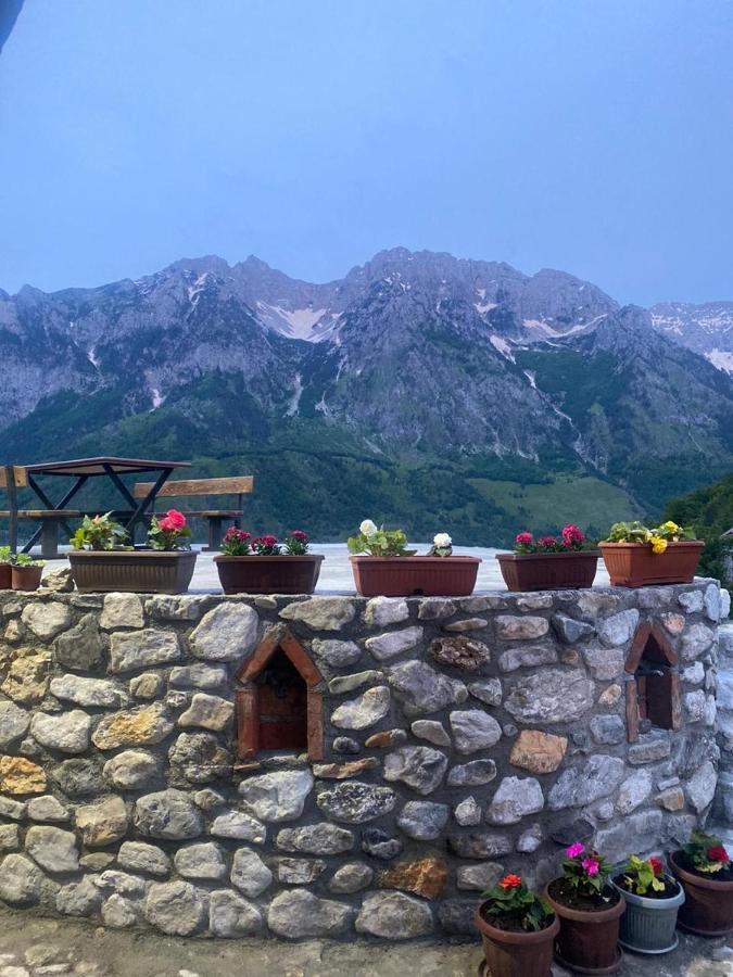 Guesthouse Kukaj Валбона Экстерьер фото